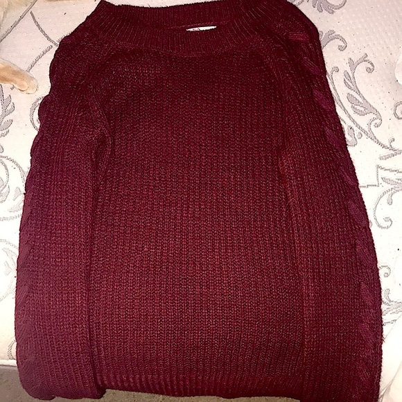 Burgundy Sweater - Picture 1 of 3